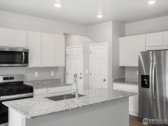 3rd image of 612 98th Ave