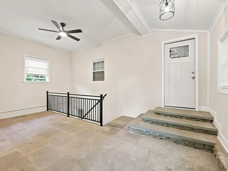 1605 Brintons Bridge Rd — Photo 22