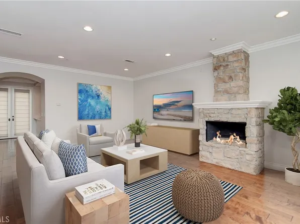 390 5th St, Huntington Beach, CA 92648