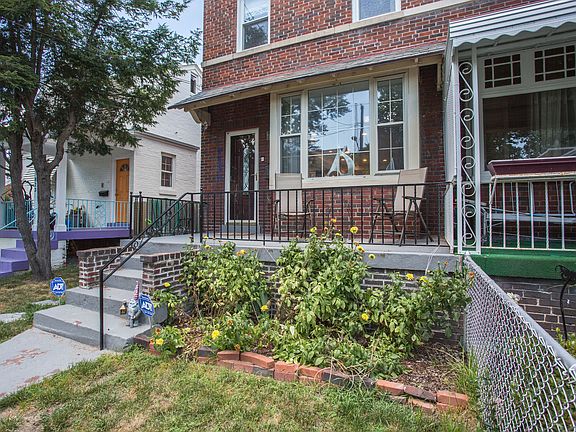 4th image of 821 Tewkesbury Pl NW