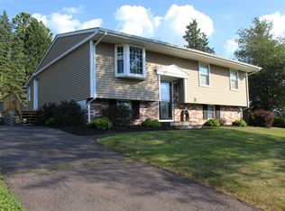 205 Oak Ridge Dr, Middletown, CT 06457