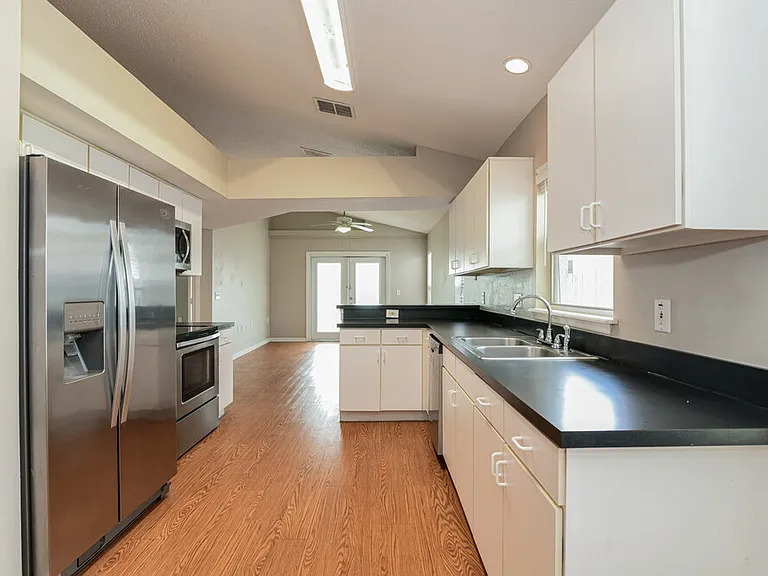 1051 Woodsong Way — Photo 7