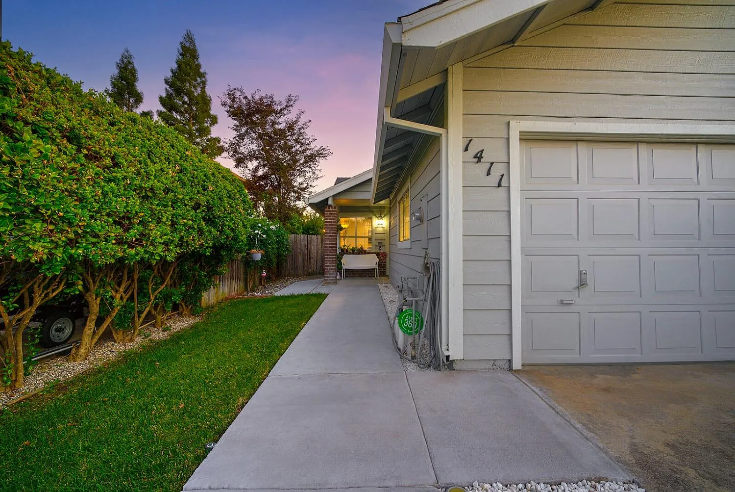 1411 Switchman Dr photo 1