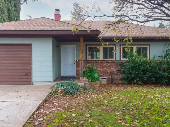 2560 Wright St, Sacramento, CA 95821