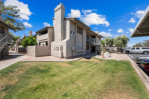 533 W Guadalupe Rd Photo 1