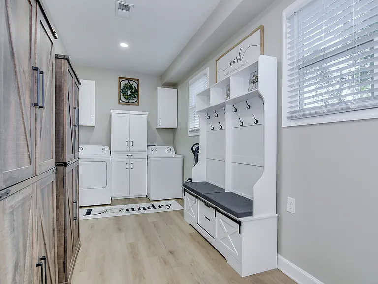 226 Thread Needle Rd E — Photo 20