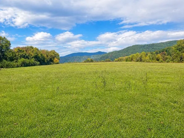 516 Petit Ln, Wartburg, TN 37887