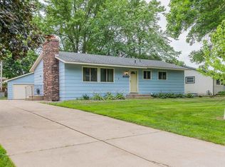 10029 100th Ave N, Maple Grove, MN 55369