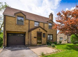 818 Irwin Dr, Pittsburgh, PA