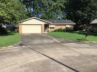 109 Lilac Ln, Pryor, OK 74361