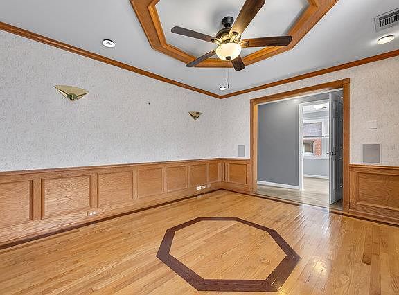 5th image of 8015 Genesta St