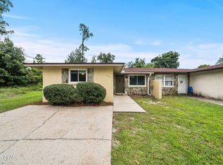 813 Bradford Cir, Lynn Haven, FL 32444