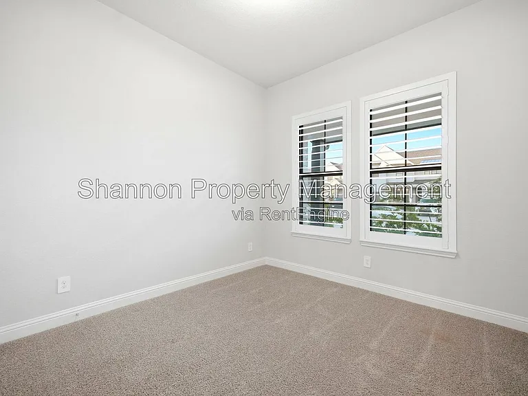 7631 Cattail Shallows Ln — Photo 35