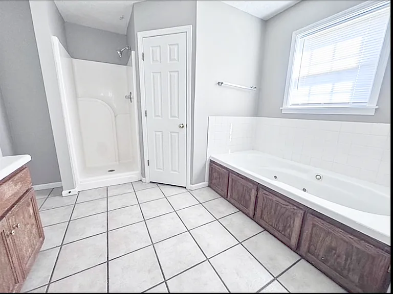 2312 Manchester Dr — Photo 14