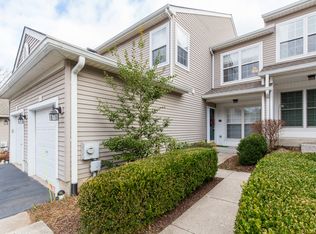 107 Hidden Hollow Ct, Phoenixville, PA 19460