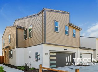 8213 Perla Way, Sacramento, CA 95832