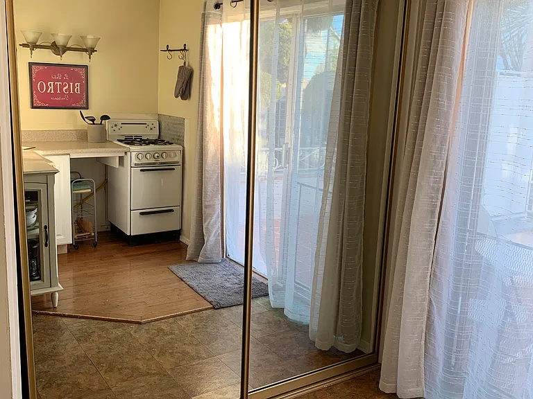 This unit can come furnished or unfurnished.