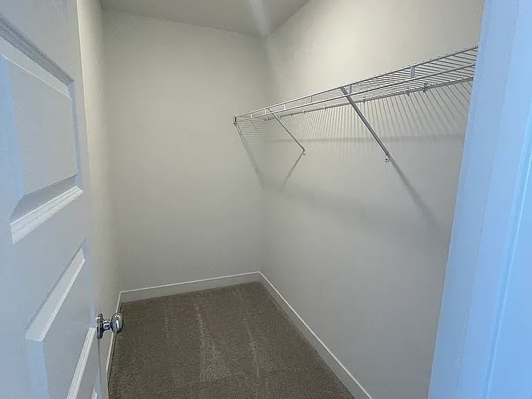 6138 Balsam Ct — Photo 24