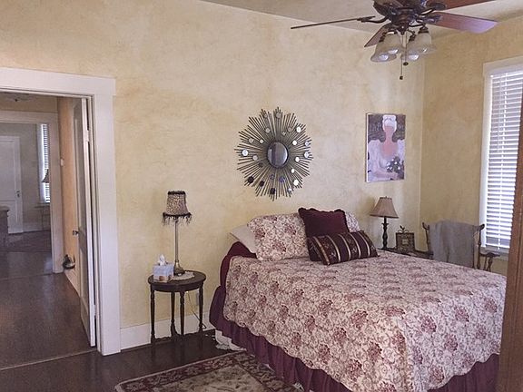 4th image of 201 N Milam St