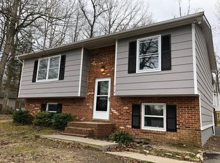 218 Wyatt Dr, Fredericksburg, VA 22407