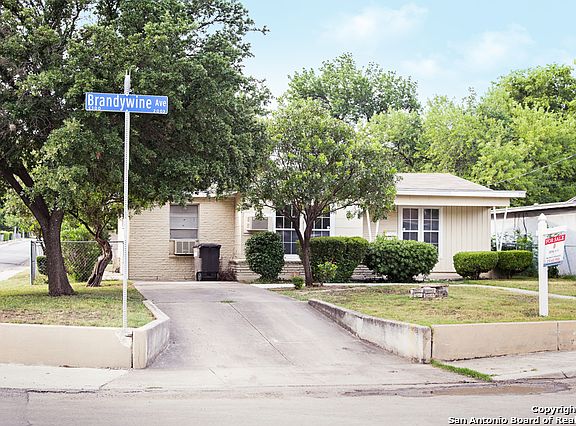 3rd image of 279 Brandywine Ave