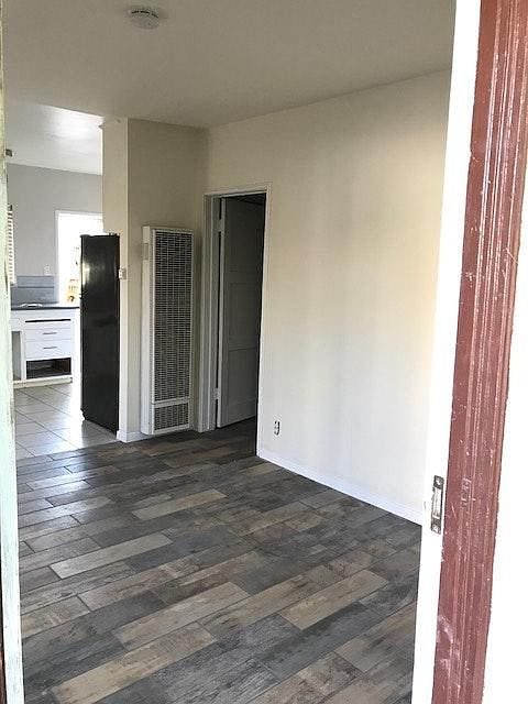 1st image of 3914 W 108th St