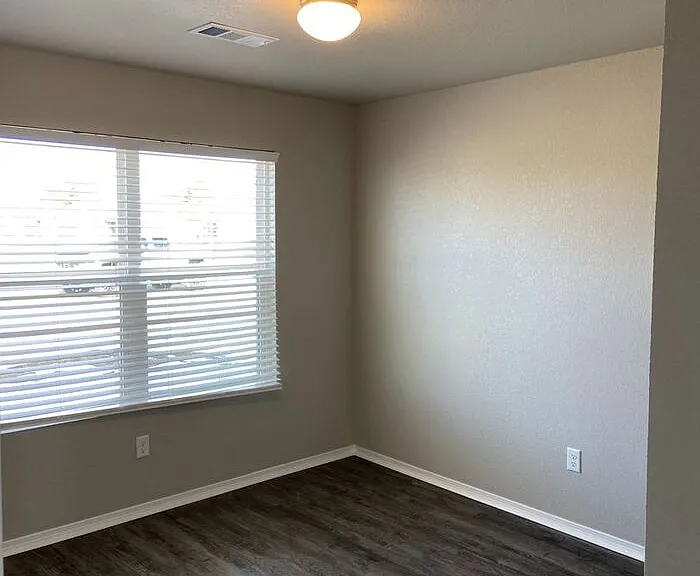 3961 Saddlecrest Dr — Photo 10