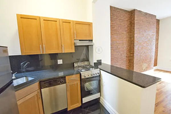 Rented by Peter Ashe | media 3