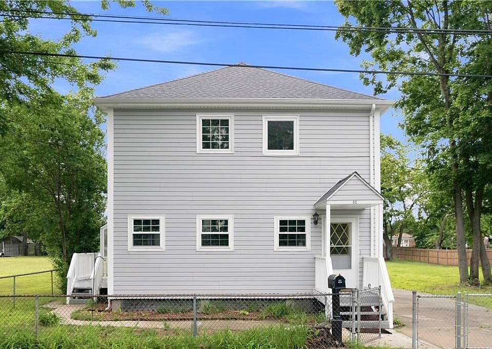 1st image of 52 Blake St