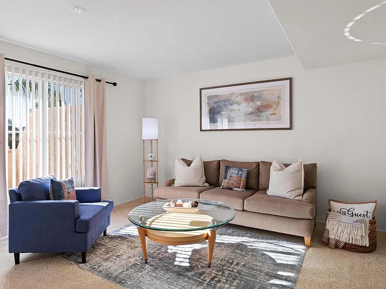 River Ranch Townhomes & Apartments — Photo 86