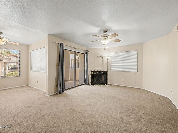 4th image of 1800 W ELLIOT Road #134