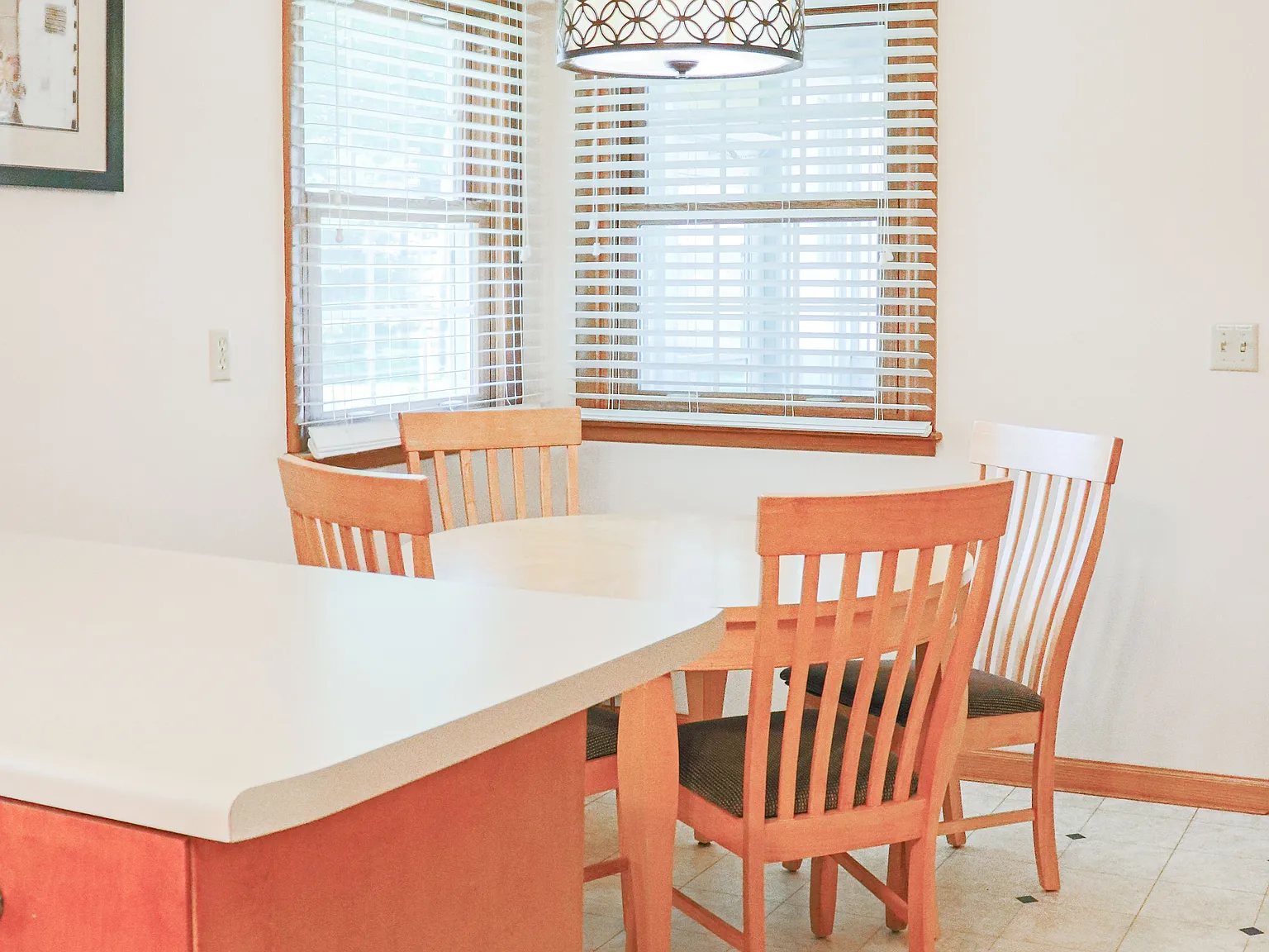 4 bed, 1170 sqft, $2,900 — Photo 3