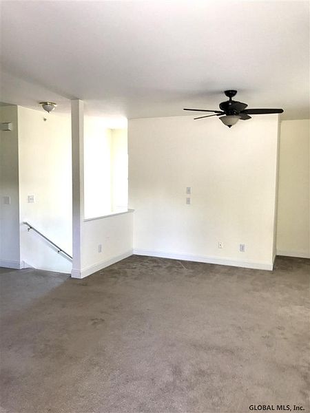 4th image of 107 N RIDGE