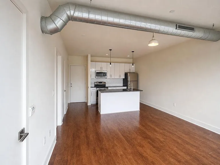 2617 W Girard Ave — Photo 6