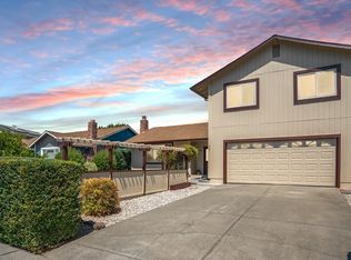 809 Robin Way, Petaluma, CA