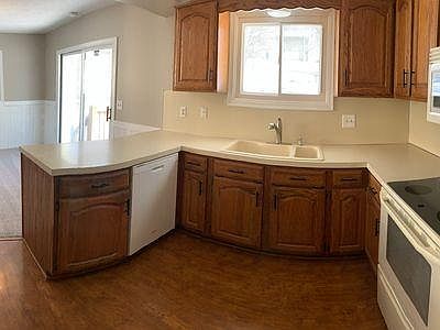 3rd image of 3823 N 95th St