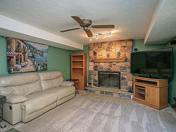 5th image of 8100 Pinehurst Dr