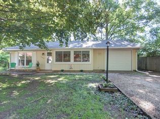 3310 Ridgewood Dr, Champaign, IL 61821