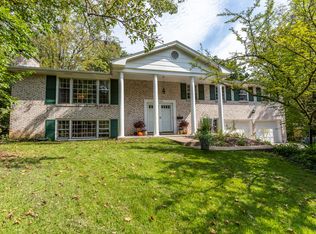 2019 Crestridge Dr, Columbia, MO 65203