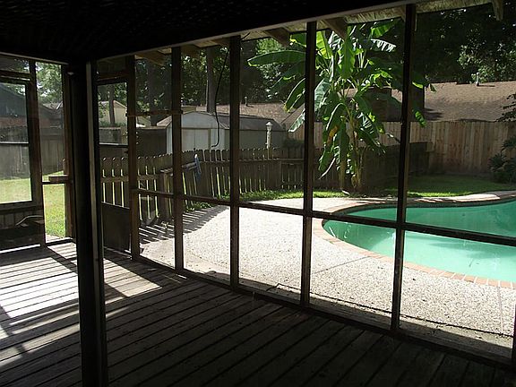 5th image of 3107 River Valley Dr