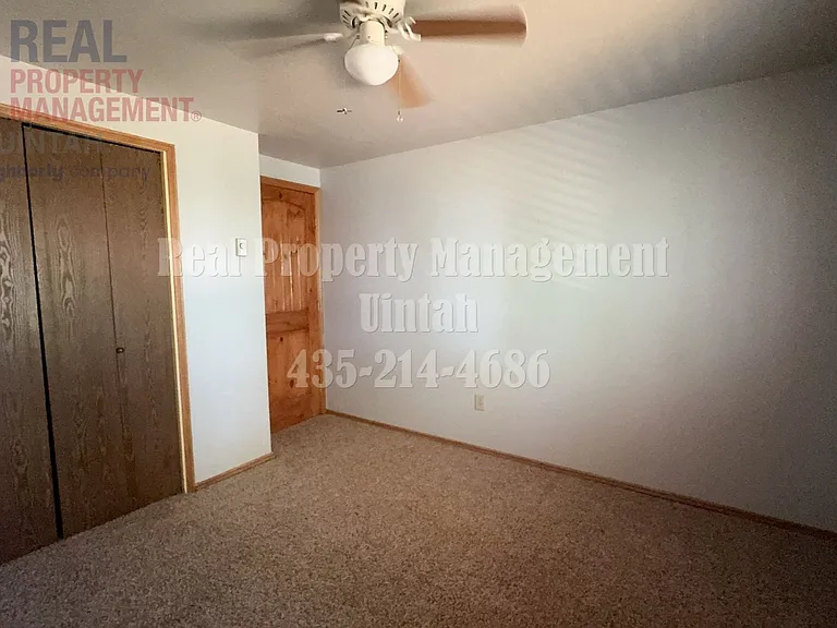 456 S 3130 W — Photo 10