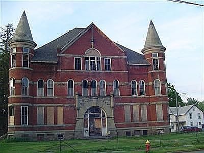 1st image of 17 Pleasant St