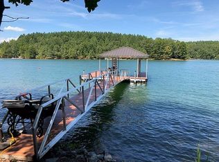 302 Pointe East Dr, Seneca, SC 29672