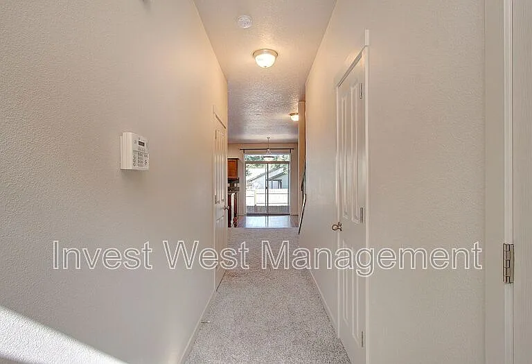 5215 NE 83rd Pl — Photo 4