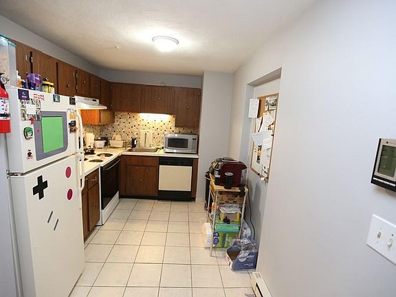 3rd image of 65 Milliken Ave APT 7