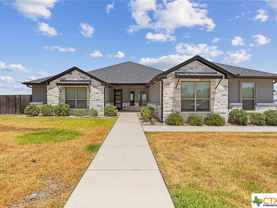 1st image of 461 Presa Dr