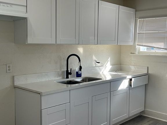 3rd image of 508 E Ivy St Unit A