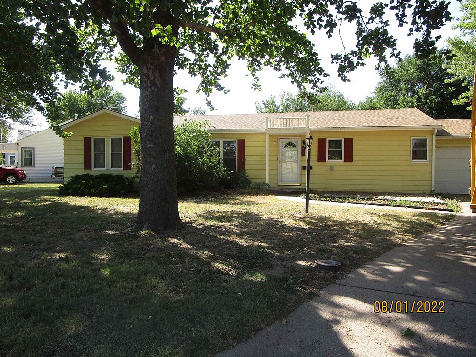1st image of 408 E Stafford St
