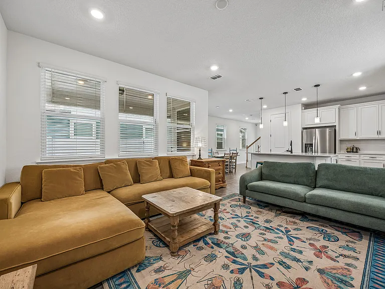 236 Hawthorn Park Cir — Photo 9