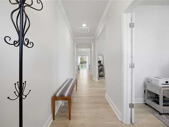 5th image of 192 Royal Blackheath